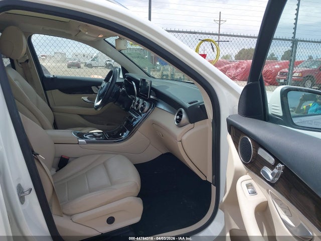 Продажа на аукционе авто 2017 Mercedes-benz Glc 300, vin: WDC0G4JB2HV008046, номер лота: 44784318