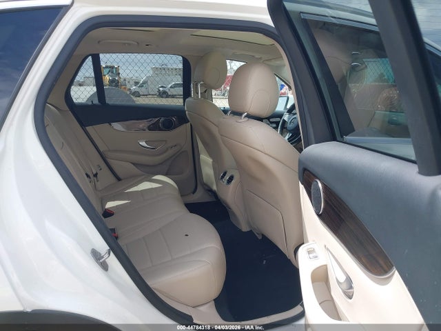 Продажа на аукционе авто 2017 Mercedes-benz Glc 300, vin: WDC0G4JB2HV008046, номер лота: 44784318