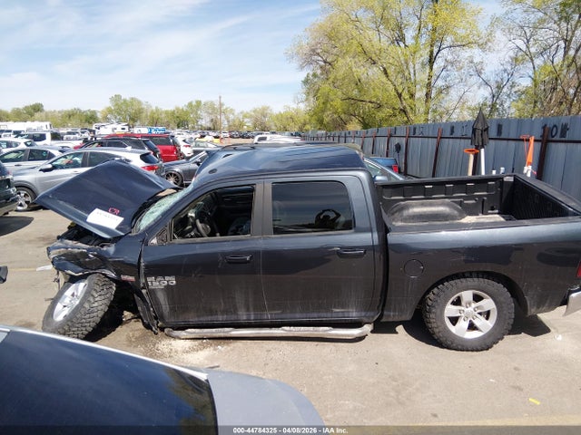 44784325 :رقم المزاد ، 3C6RR7LT4KG720158 vin ، 2019 Ram 1500 Classic Slt  4x4 5'7 Box مزاد بيع