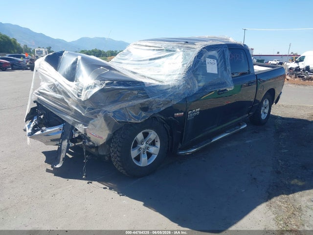 44784325 :رقم المزاد ، 3C6RR7LT4KG720158 vin ، 2019 Ram 1500 Classic Slt  4x4 5'7 Box مزاد بيع