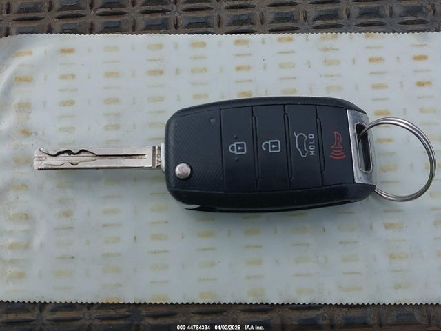 KNDJN2A27G7332343 KIA Soul
