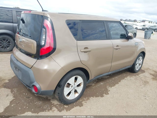 KNDJN2A27G7332343 KIA Soul