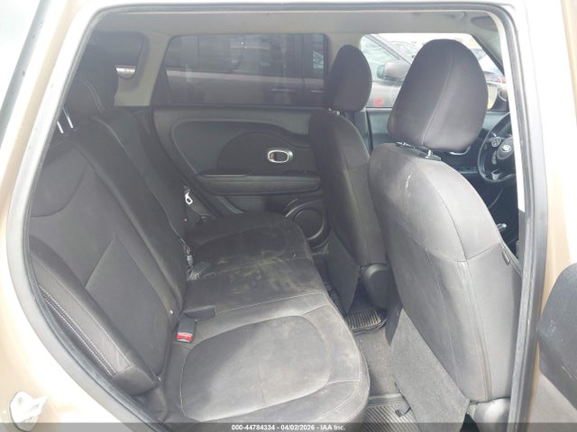 KNDJN2A27G7332343 KIA Soul