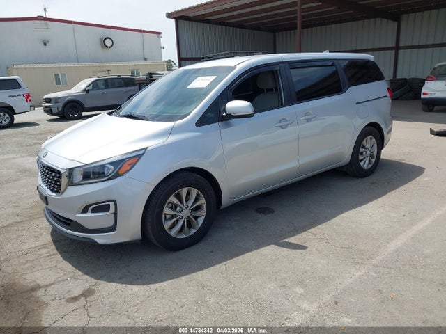 2020 Kia Sedona L მანქანა იყიდება აუქციონზე, vin: KNDMA5C11L6635455, აუქციონის ნომერი: 44784342