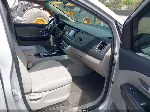 2020 Kia Sedona L მანქანა იყიდება აუქციონზე, vin: KNDMA5C11L6635455, აუქციონის ნომერი: 44784342