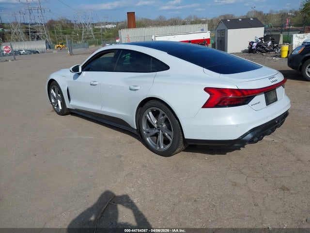 WAUFJBFWXR7003889 Audi E-tron Gt Premium Plus Quattro