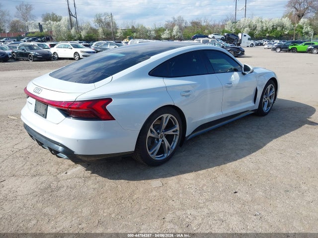 WAUFJBFWXR7003889 Audi E-tron Gt Premium Plus Quattro