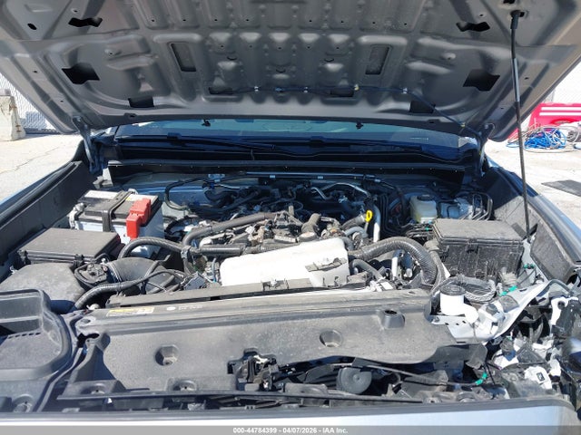 2025 Toyota 4runner Sr5 მანქანა იყიდება აუქციონზე, vin: JTEVA5BR4S5004906, აუქციონის ნომერი: 44784399