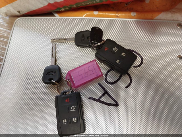 2018 CHEVROLET SUBURBAN 1GNSKKEC6JR316220 Photo 10