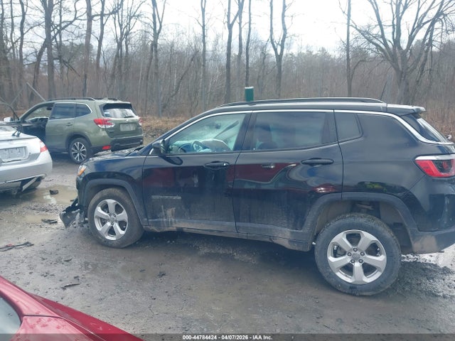 2020 Jeep Compass Latitude 4x4 მანქანა იყიდება აუქციონზე, vin: 3C4NJDBB0LT138590, აუქციონის ნომერი: 44784424