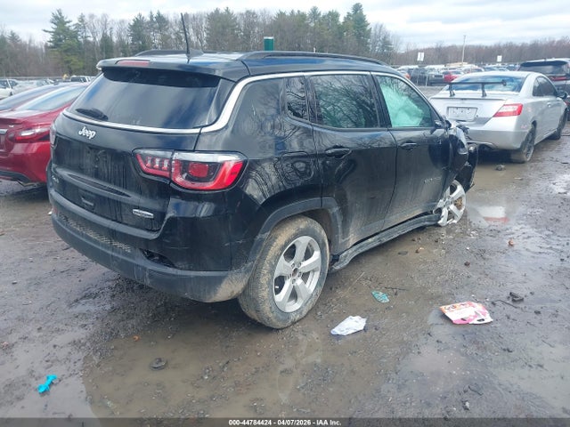 2020 Jeep Compass Latitude 4x4 მანქანა იყიდება აუქციონზე, vin: 3C4NJDBB0LT138590, აუქციონის ნომერი: 44784424