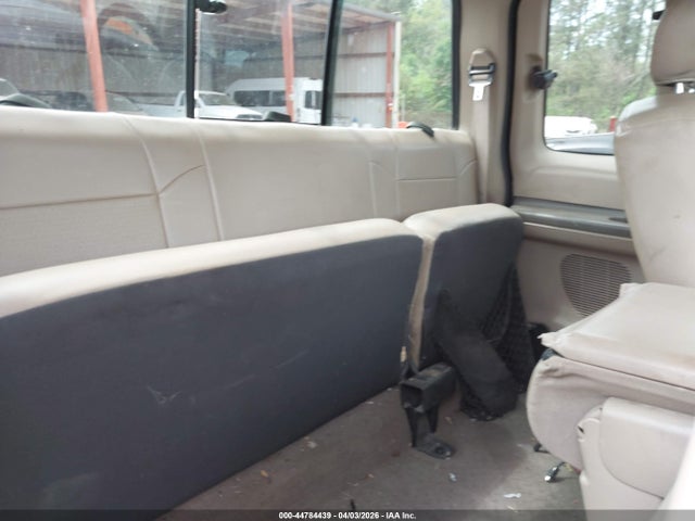 Продажа на аукционе авто 2002 Ford F-250 Lariat/xl/xlt, vin: 1FTNX21F82EA76636, номер лота: 44784439