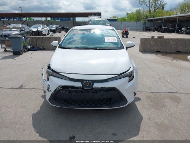 Продажа на аукционе авто 2022 Toyota Corolla Le, vin: 5YFEPMAE5NP363507, номер лота: 44784443