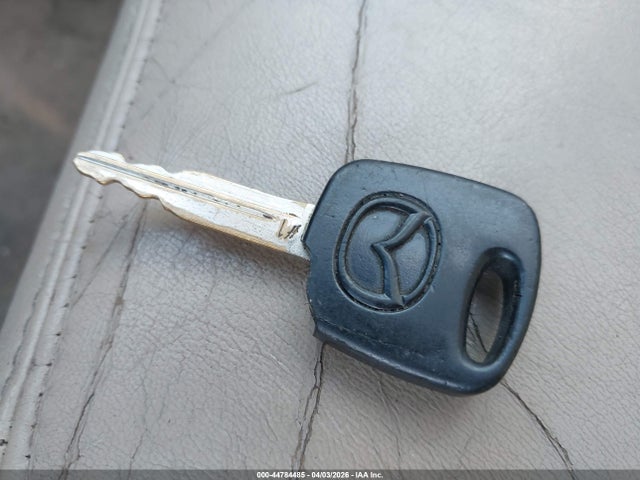 44784485 :رقم المزاد ، 4F2CU09171KM05663 vin ، 2001 Mazda Tribute Es V6/lx V6 مزاد بيع
