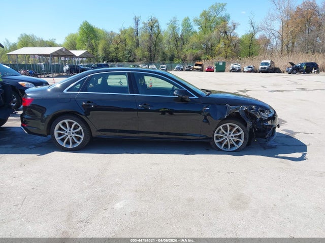 44784521 :رقم المزاد ، WAUENAF40KN001529 vin ، 2019 Audi A4 45 Premium مزاد بيع