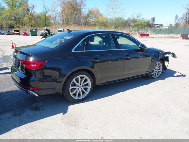 44784521 :رقم المزاد ، WAUENAF40KN001529 vin ، 2019 Audi A4 45 Premium مزاد بيع