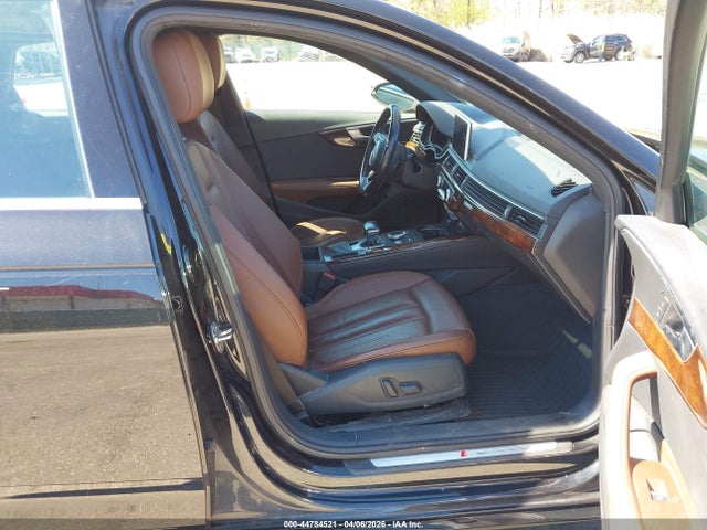 44784521 :رقم المزاد ، WAUENAF40KN001529 vin ، 2019 Audi A4 45 Premium مزاد بيع
