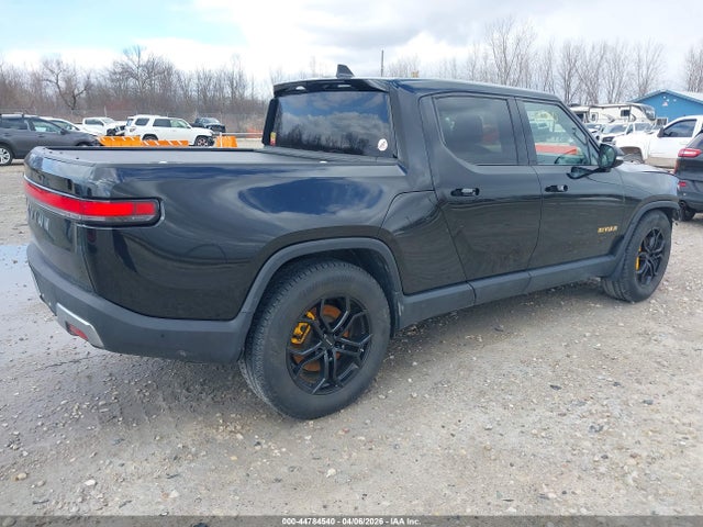 2022 RIVIAN R1T 7FCTGAAA1NN015245 Photo 3