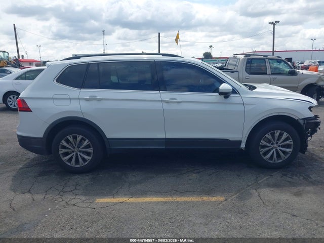 3VV3B7AX4KM153798 Volkswagen Tiguan 2.0t Se/2.0t Sel/2.0t Sel R-line/2.0t Sel R-line Black