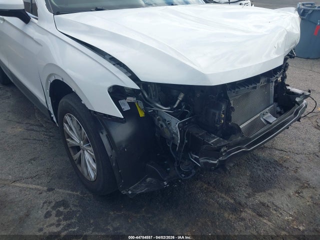 3VV3B7AX4KM153798 Volkswagen Tiguan 2.0t Se/2.0t Sel/2.0t Sel R-line/2.0t Sel R-line Black