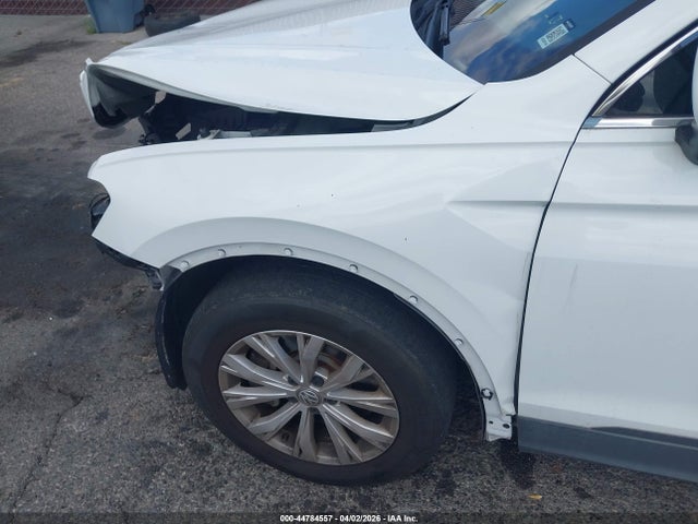3VV3B7AX4KM153798 Volkswagen Tiguan 2.0t Se/2.0t Sel/2.0t Sel R-line/2.0t Sel R-line Black