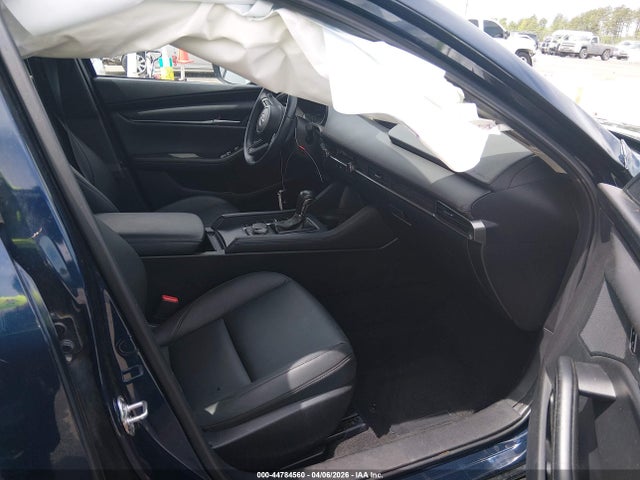 Продаж на аукціоні авто 2022 Mazda Mazda3 Select, vin: 3MZBPABL8NM300260, номер лоту: 44784560