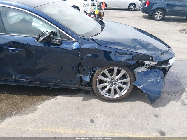 Продаж на аукціоні авто 2022 Mazda Mazda3 Select, vin: 3MZBPABL8NM300260, номер лоту: 44784560