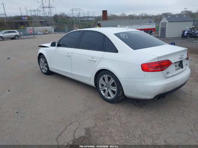 2011 AUDI A4 WAUBFAFL0BN008620 Photo 2