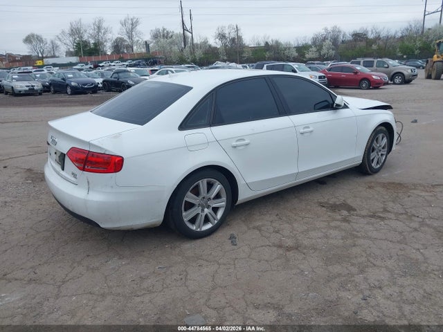 2011 AUDI A4 WAUBFAFL0BN008620 Photo 3
