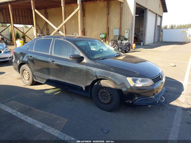 2013 Volkswagen Jetta 2.0l S მანქანა იყიდება აუქციონზე, vin: 3VW2K7AJ5DM421800, აუქციონის ნომერი: 44784636