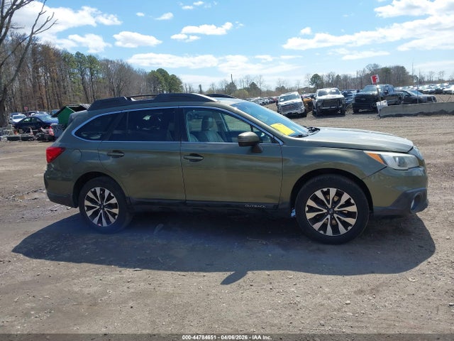 44784651 :رقم المزاد ، 4S4BSALC9F3303831 vin ، 2015 Subaru Outback 2.5i Limited مزاد بيع