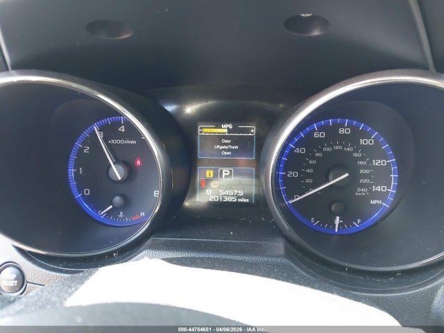 44784651 :رقم المزاد ، 4S4BSALC9F3303831 vin ، 2015 Subaru Outback 2.5i Limited مزاد بيع