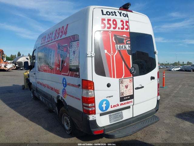 Freightliner Sprinter 2500 Standard Roof V6 2017 WDYPE7CD0HP376812 Image 3
