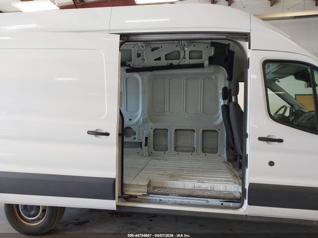 1FTBW2XM4HKB28043 Ford Transit-350