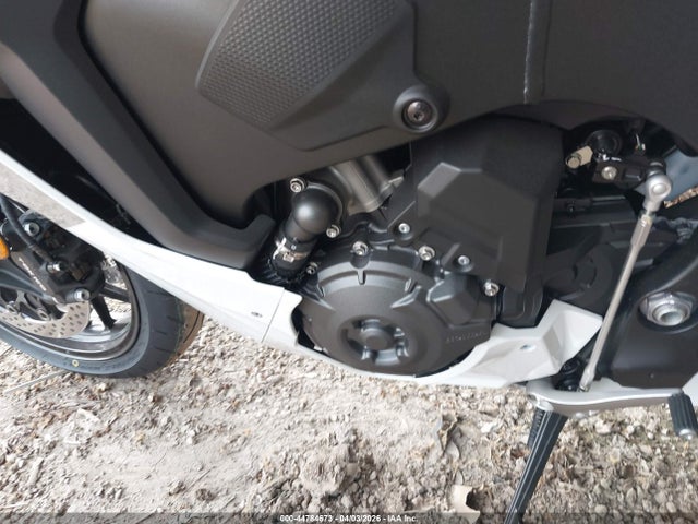 Honda CBR1000 RR 2026 JH2SC7719TK900287 Image 9