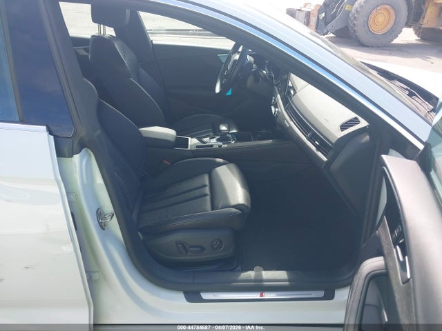 2024 AUDI A5 SPORTBACK WAUFACF54RA092097 Photo 4