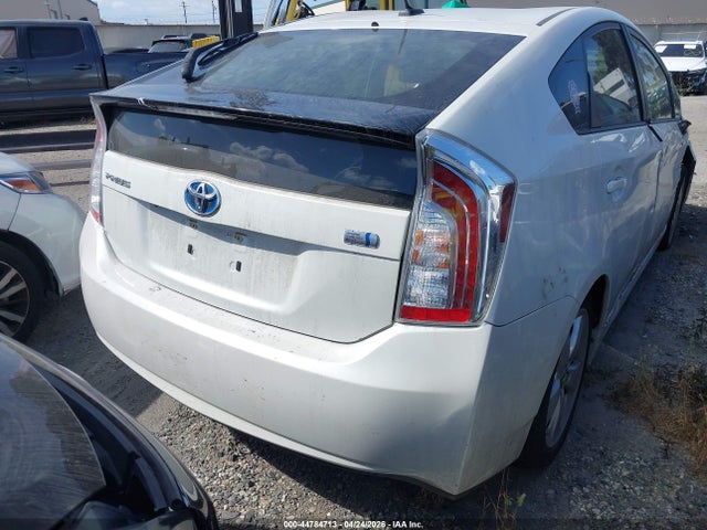 JTDKN3DUXF0480677 Toyota Prius Five