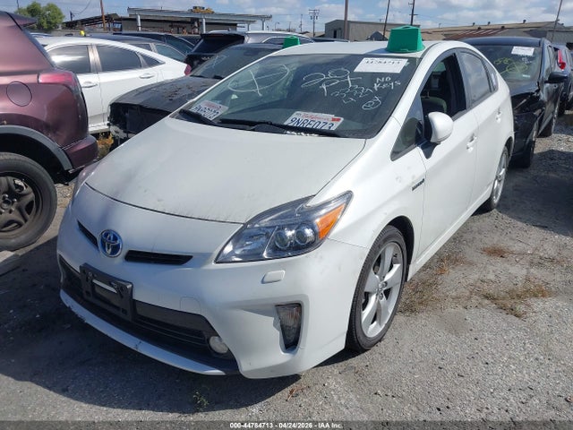 JTDKN3DUXF0480677 Toyota Prius Five