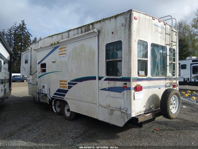 44784715 :رقم المزاد ، 1EC5D322712300435 vin ، 2001 Fleetwood Prowler Series M-32- مزاد بيع