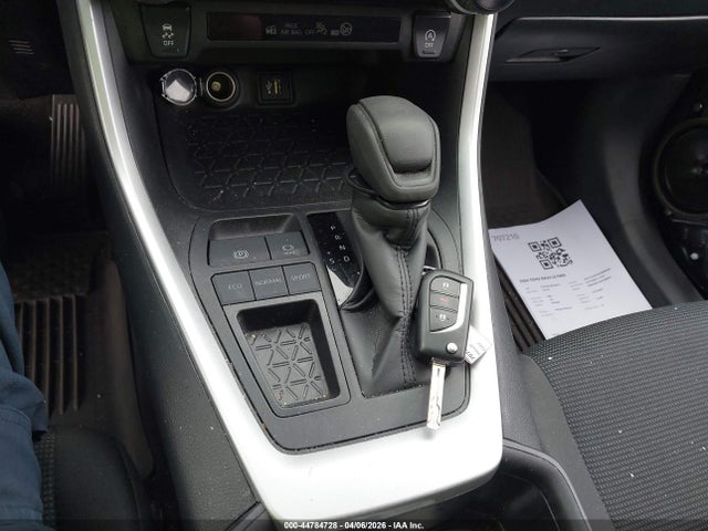 Toyota RAV4 LE 2024 2T3K1RFV4RC300213 Image 11