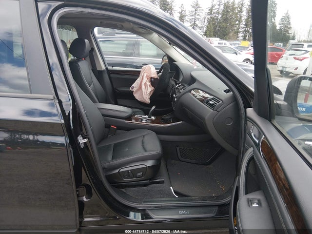 5UXWX9C3XH0T24227 BMW X3 Xdrive28i