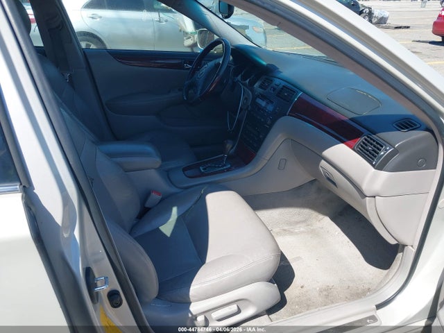 Продажа на аукционе авто 2003 Lexus Es 300, vin: JTHBF30G730110813, номер лота: 44784746