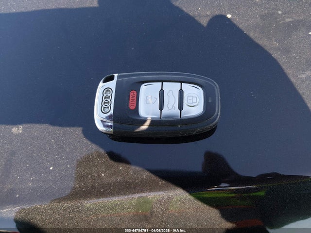 Продаж на аукціоні авто 2011 Audi Q5 3.2 Premium Plus, vin: WA1DKAFP0BA060423, номер лоту: 44784751