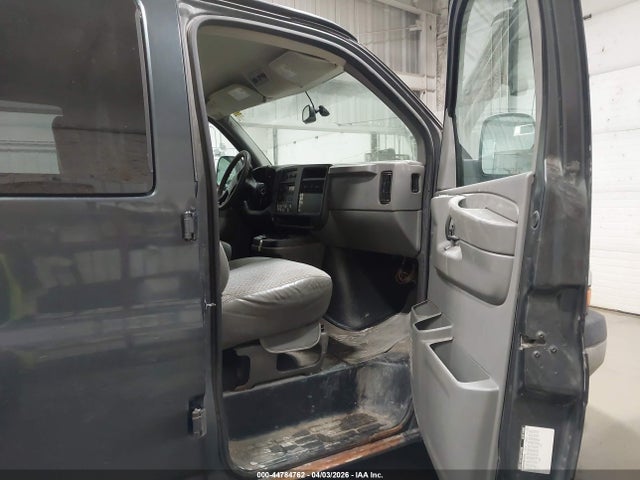 44784762 :رقم المزاد ، 1GNFH15T931137715 vin ، 2003 Chevrolet Express مزاد بيع
