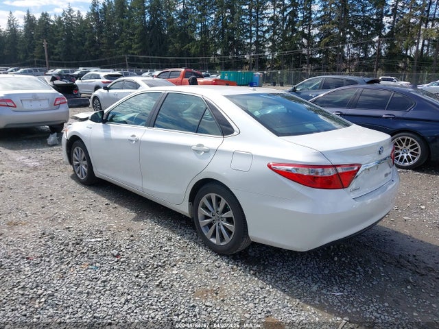 2015 TOYOTA CAMRY HYBRID 4T1BD1FK8FU149622 Photo 2