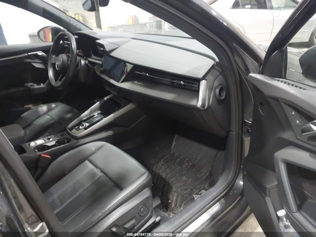 2024 Audi A3 Premium 40 Tfsi Front-wheel Drive S Tronic მანქანა იყიდება აუქციონზე, vin: WAUAUDGY1RA017289, აუქციონის ნომერი: 44784770
