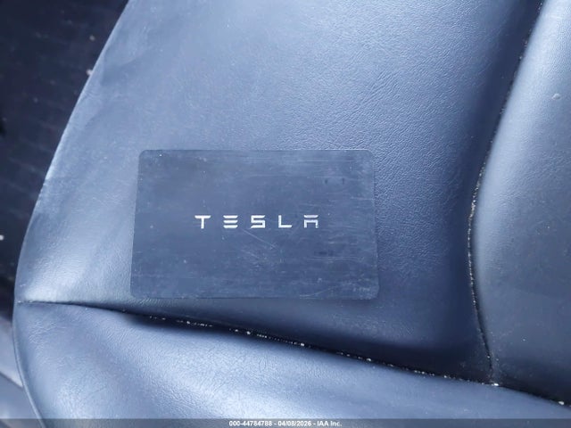 Продажа на аукционе авто 2023 Tesla Model Y Awd/long Range Dual Motor All-wheel Drive, vin: 7SAYGAEE6PF612288, номер лота: 44784788