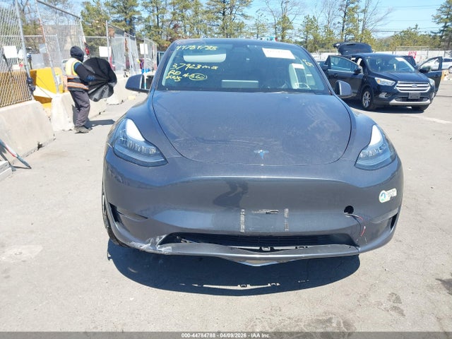 Продажа на аукционе авто 2023 Tesla Model Y Awd/long Range Dual Motor All-wheel Drive, vin: 7SAYGAEE6PF612288, номер лота: 44784788