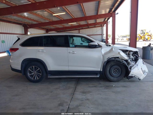 Продажа на аукционе авто 2019 Toyota Highlander Xle, vin: 5TDJZRFH0KS605714, номер лота: 44784801