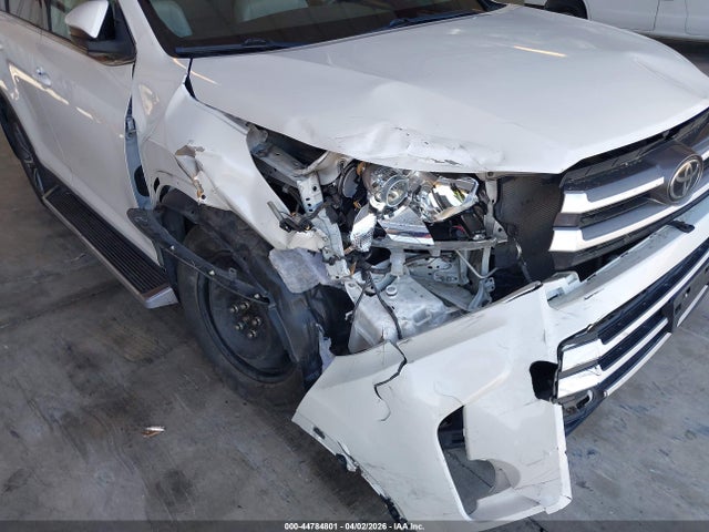 Продажа на аукционе авто 2019 Toyota Highlander Xle, vin: 5TDJZRFH0KS605714, номер лота: 44784801
